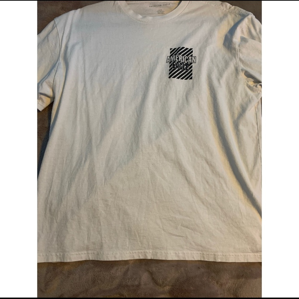 A white American eagle shirt
